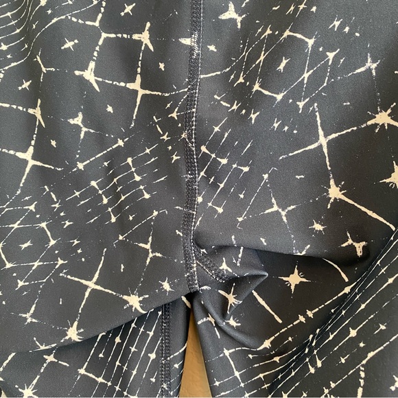 Manduka Star Gaze Leggings Navy White Size Small - Picture 6 of 8
